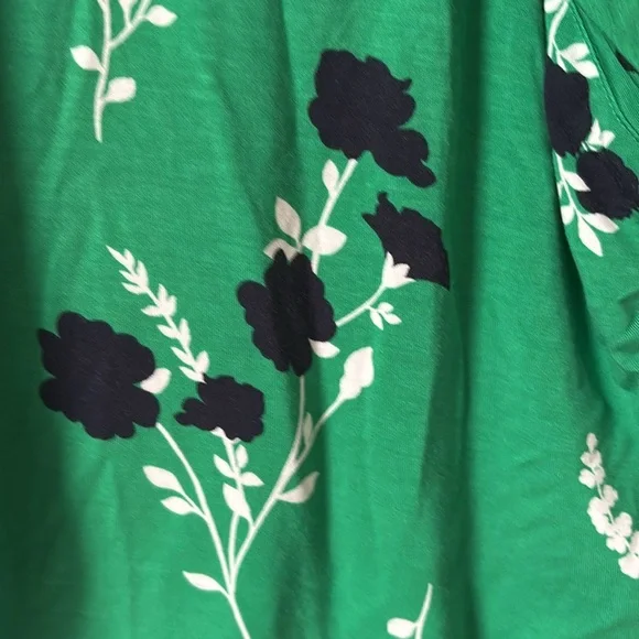 Ann Taylor wrap top with ruching on sides. - Picture 2 of 6